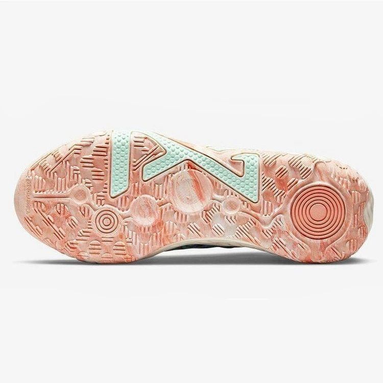 耐克篮球“情人节”限定曝光，团队鞋帅翻，AJ36郭艾伦配色有点丑