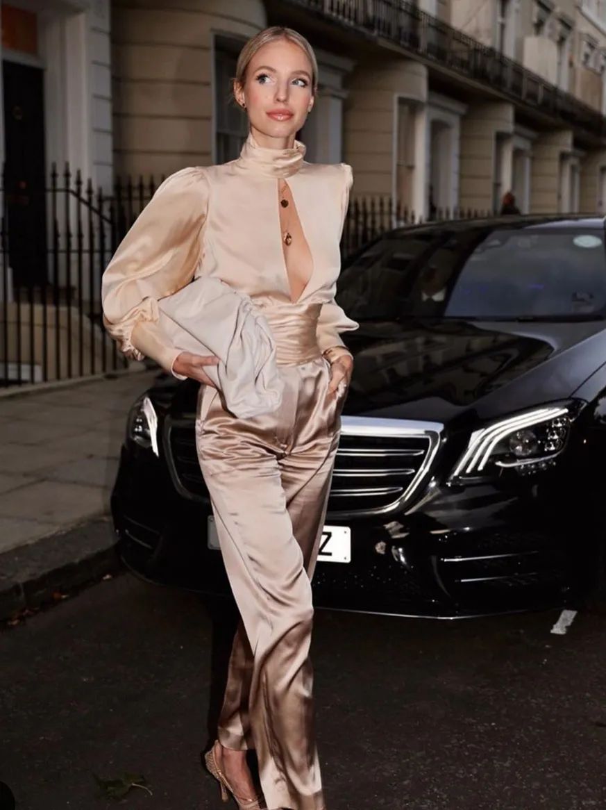 20款绝对令人惊艳的衣服,盘点那些颜值超高的衣服