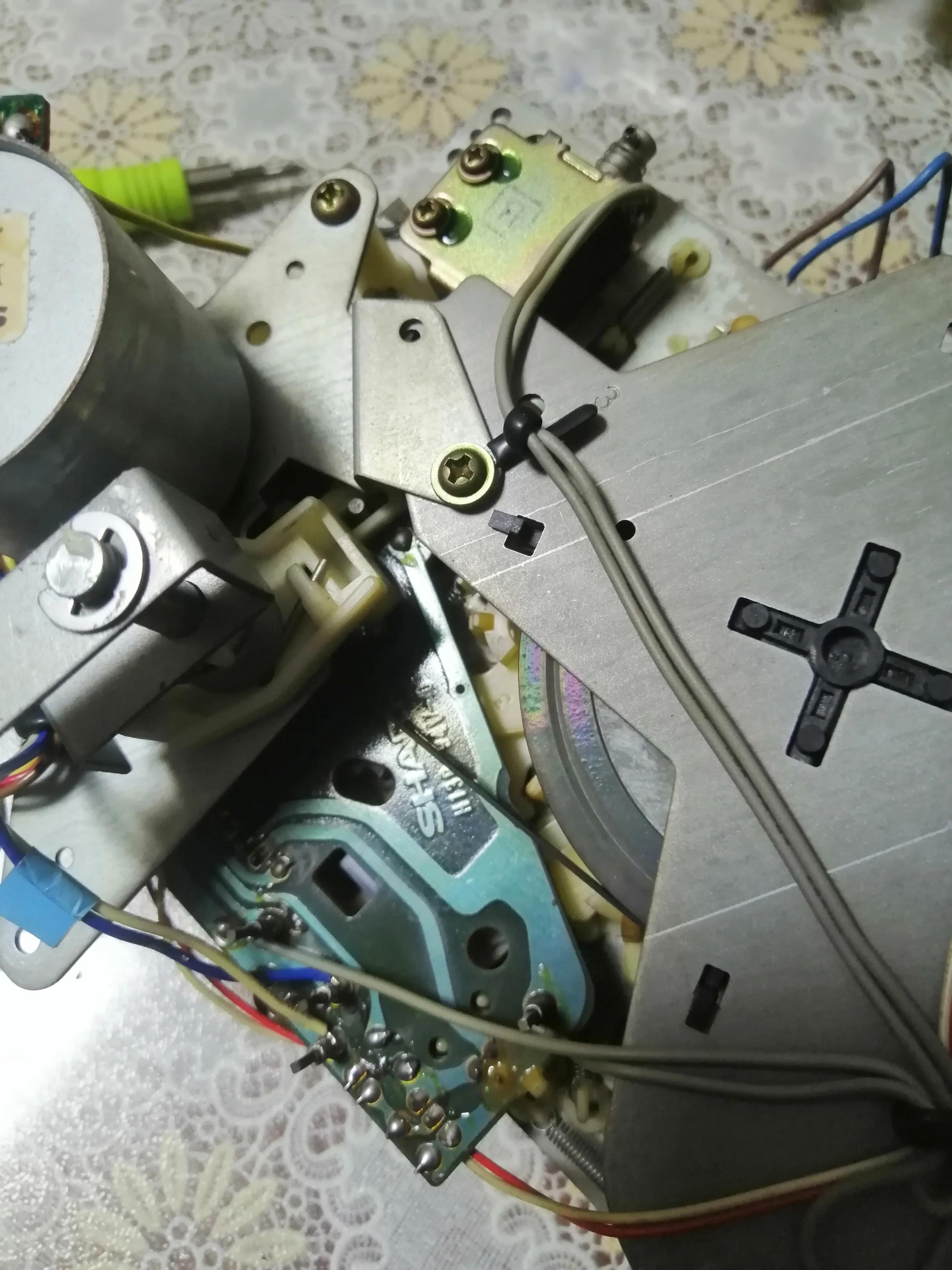 日本本土收录机夏普GF-535维修