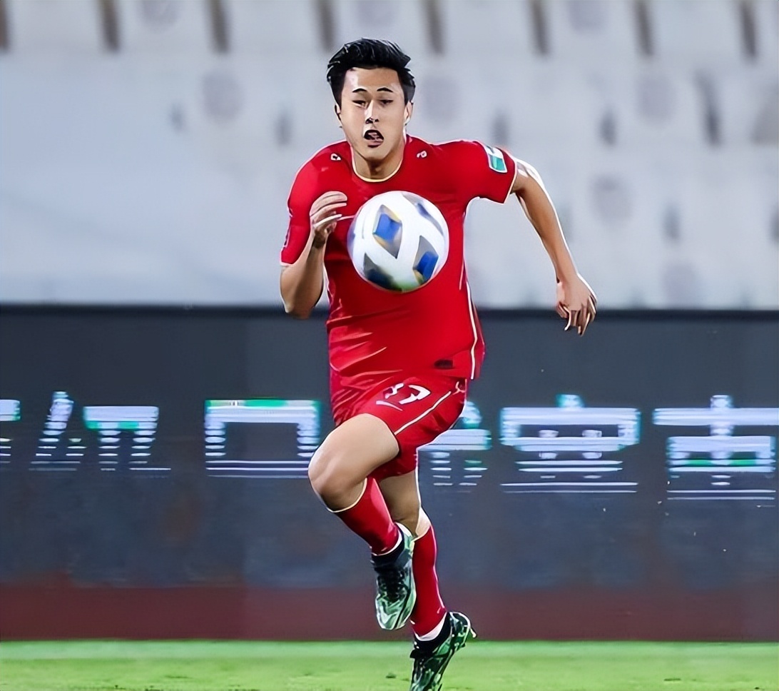 他是国足王牌核心，却在中超有价无市无球队敢要，原因让人无奈