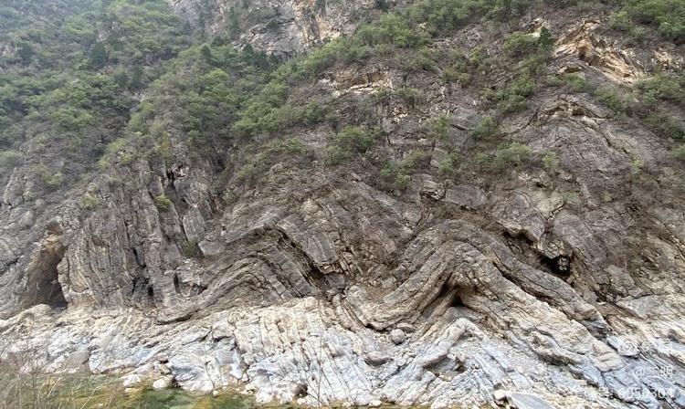 古诗词三首仿写,五言古体诗自创