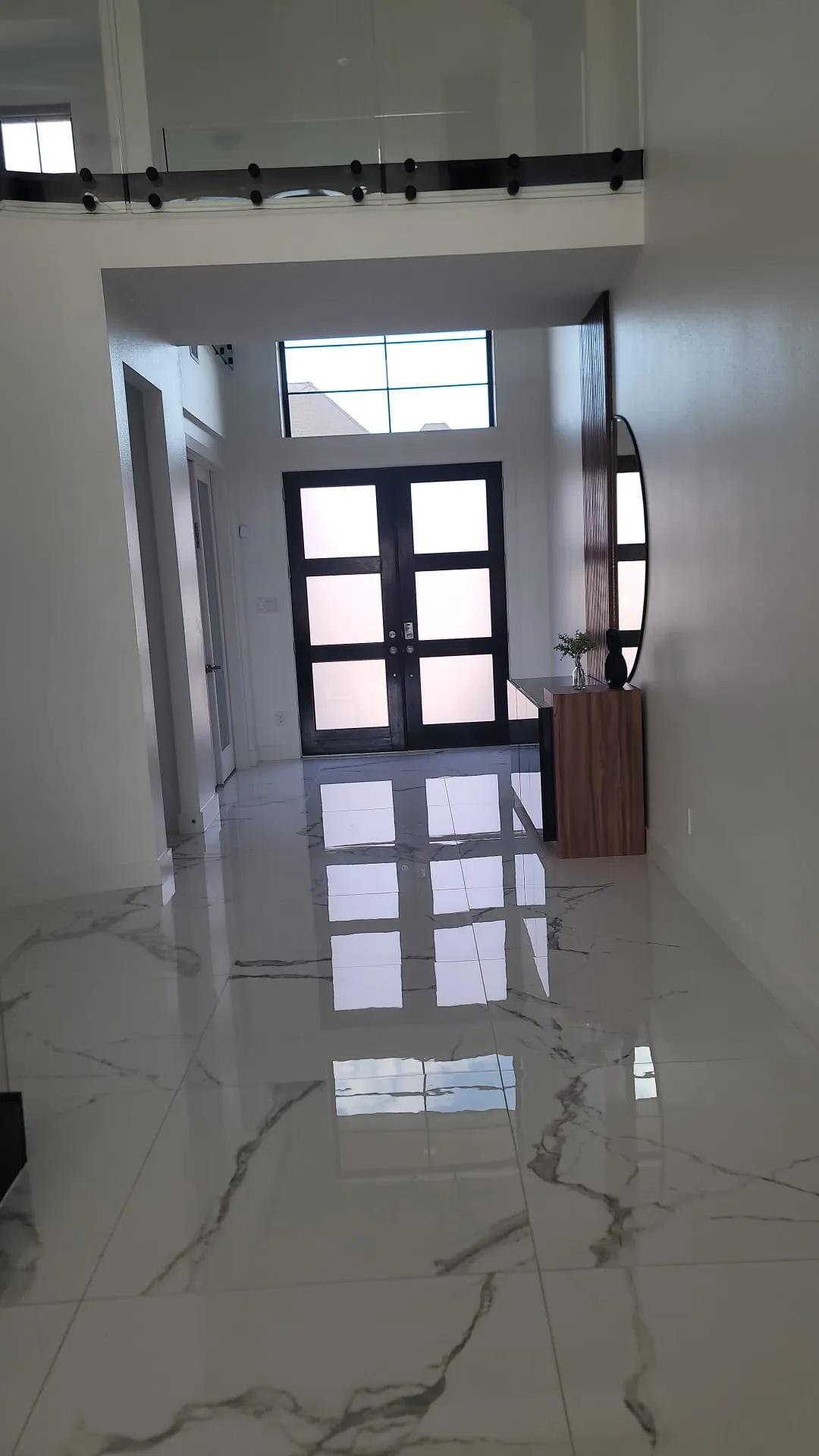 和美国客户签订合同,和美国客户交谈