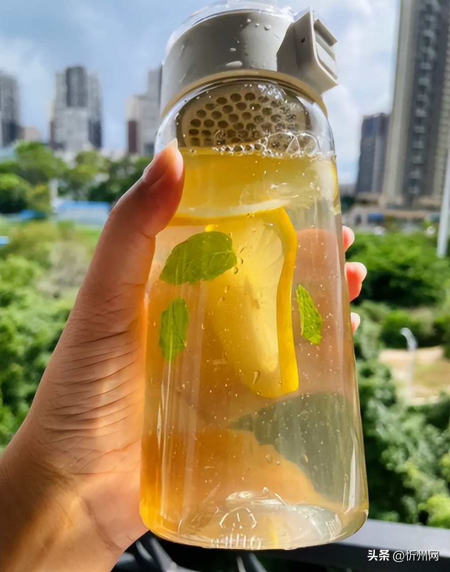 蜂蜜水是早上空腹喝还是饭后喝好,蜂蜜水空腹喝好还是饭后喝好