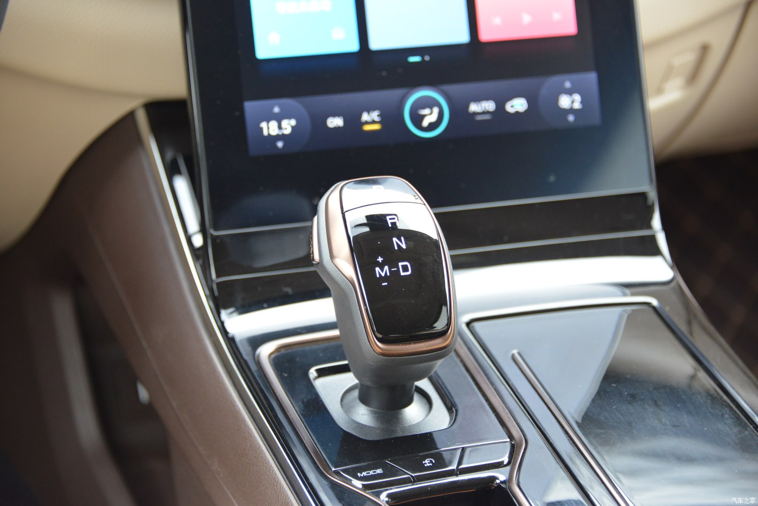 日产帕拉丁试驾视频,日产帕拉丁试驾