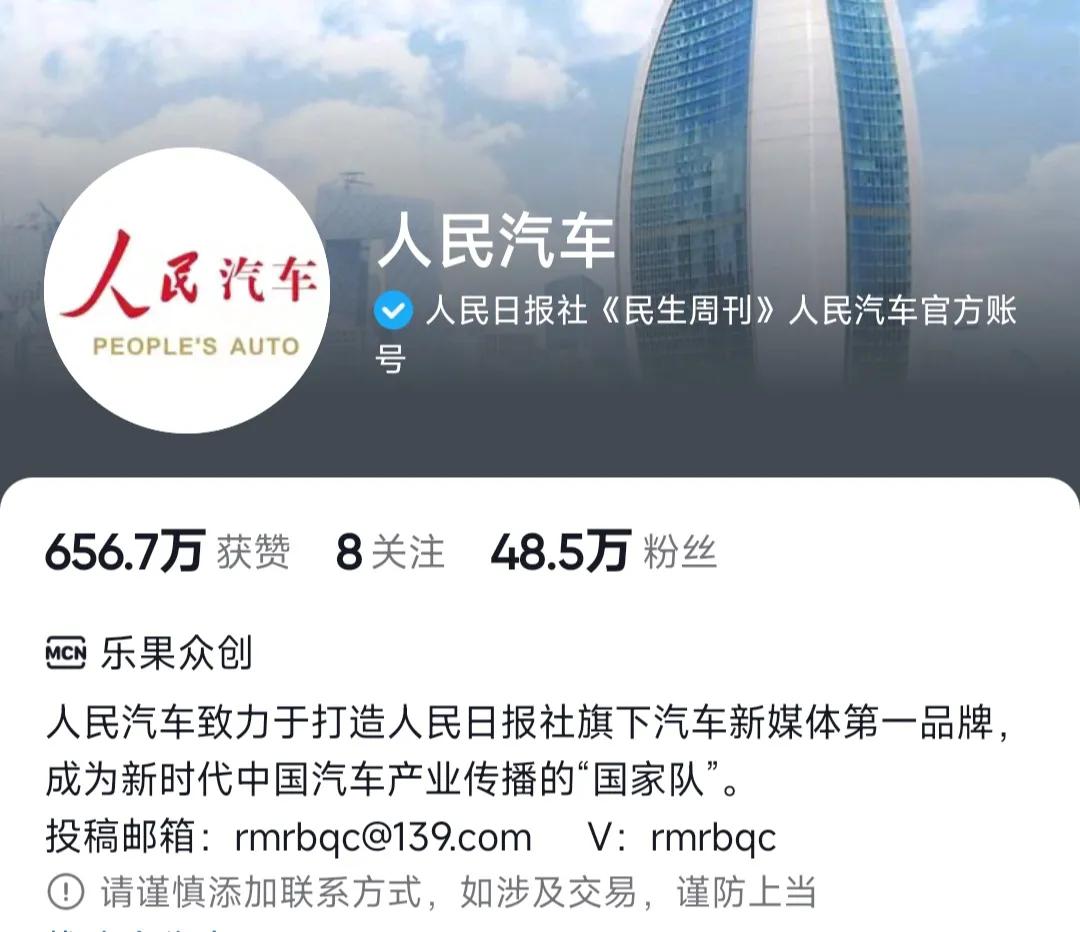 智者互抬愚者互踩意思,愚者互踩智者互抬是什么意思