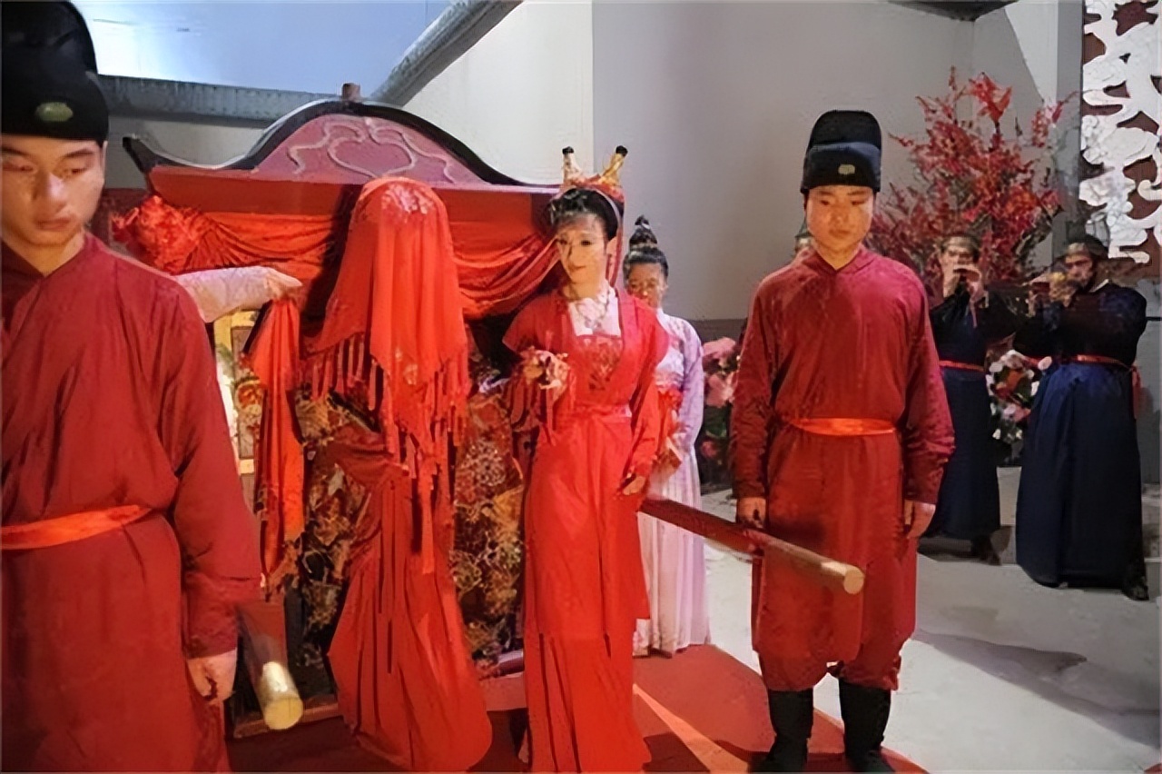 古代对未婚先孕的刑罚,古代对不婚的惩罚