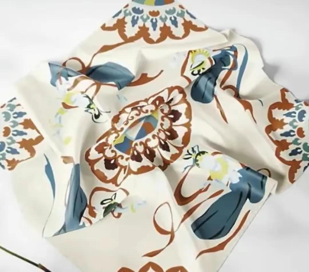 2年赚1800余万，还边读书你行吗？00后女大学生做到了，网友:服了