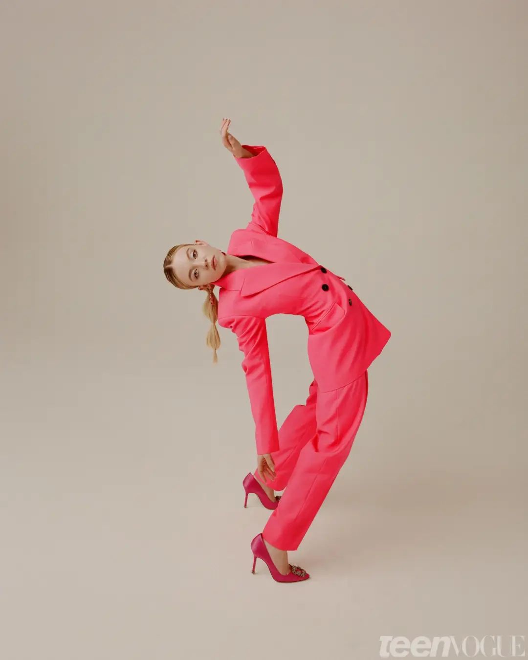 甜心脸蛋+*物尤**身材，但没人说她是花瓶