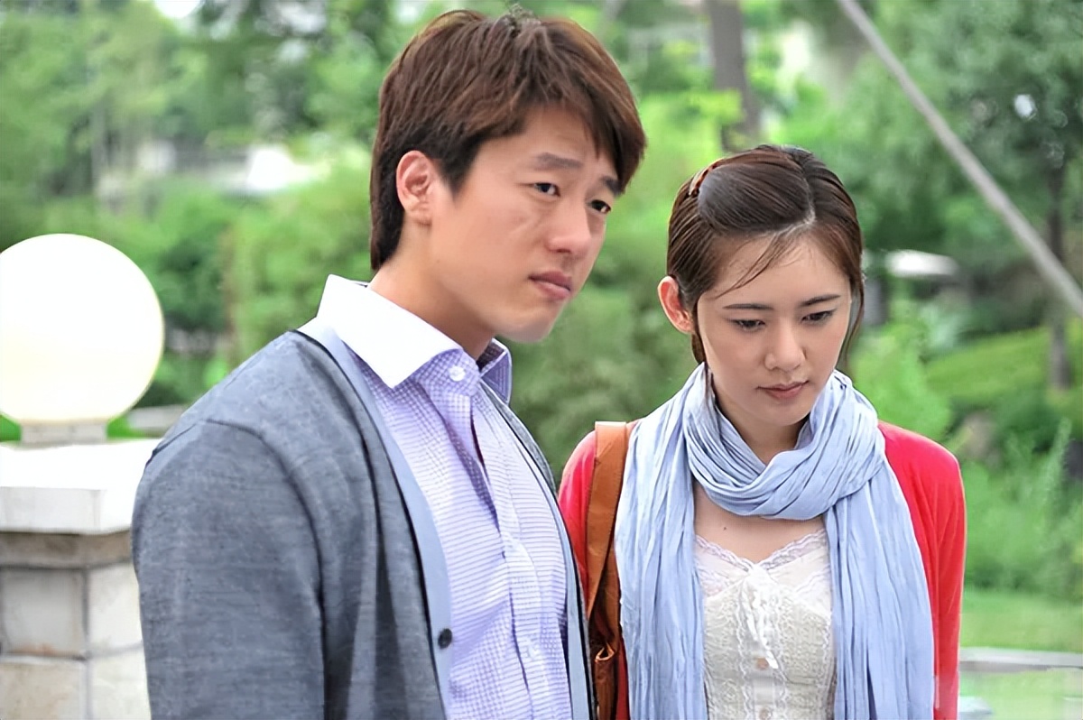 七夕，我在医院带孩子输液3小时，丈夫给女主播送了999元的礼物