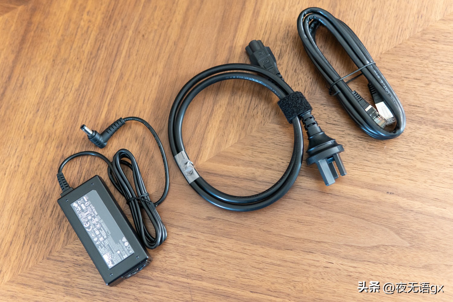 华硕灵耀AX5400路由器评测,华硕灵耀proax11000