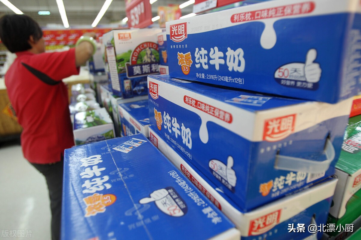 买牛奶看成分,选择什么品牌的纯牛奶