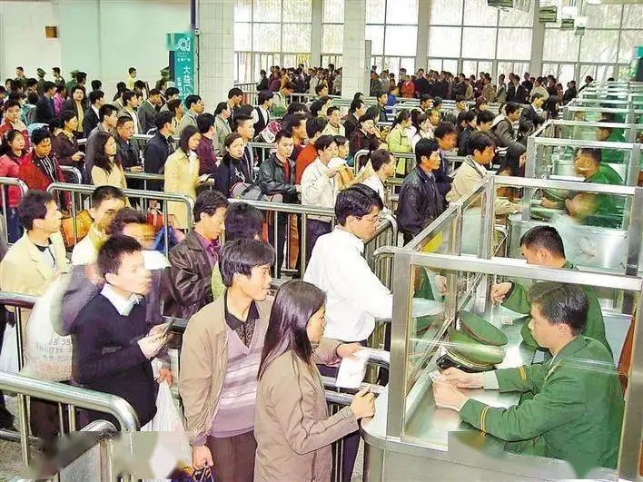 从深圳山寨工厂到华为，互联网遇到制造业，中国智造的下一个乐章