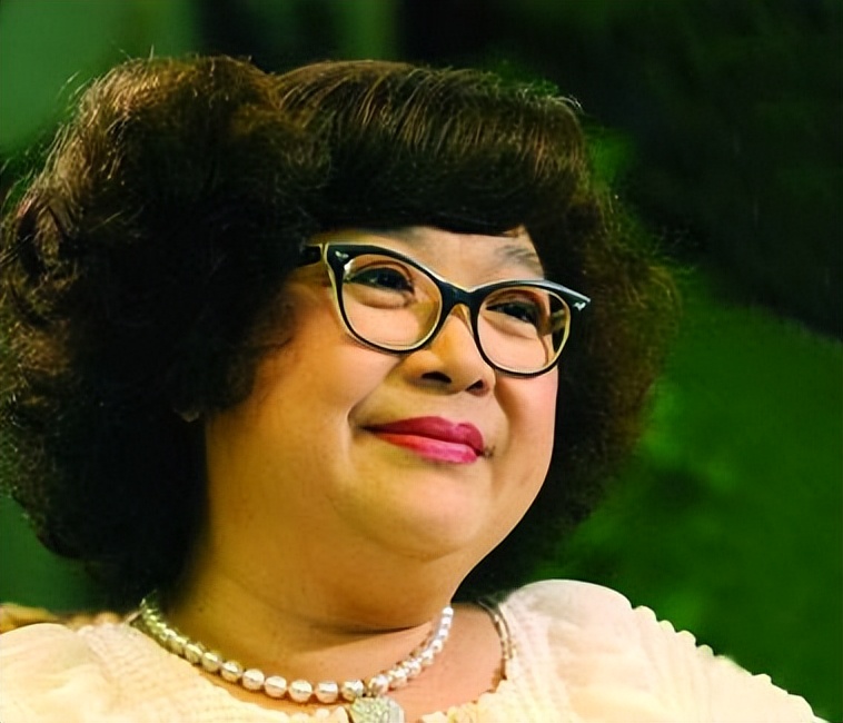 郑欣宜助阵郑少秋视频,郑欣宜郑少秋修复关系