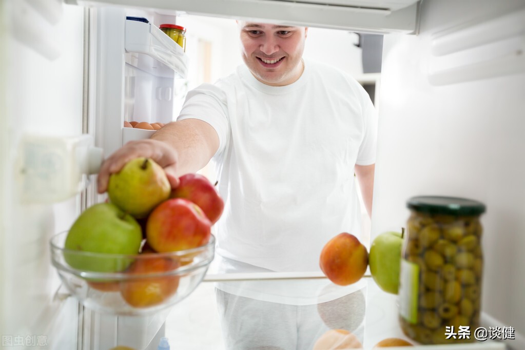 人过60岁以后饭量少是什么原因,人到了60岁吃得多是怎么回事