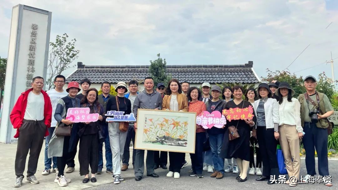 春归入夏，在萱草花盛开的日子里，致敬最美的妈妈！