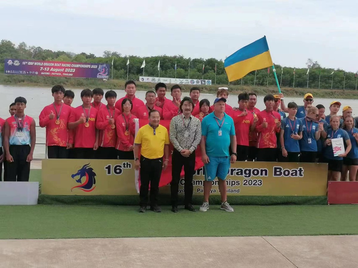 南京商业学校龙舟队训练视频,南京商业学校20届龙舟队