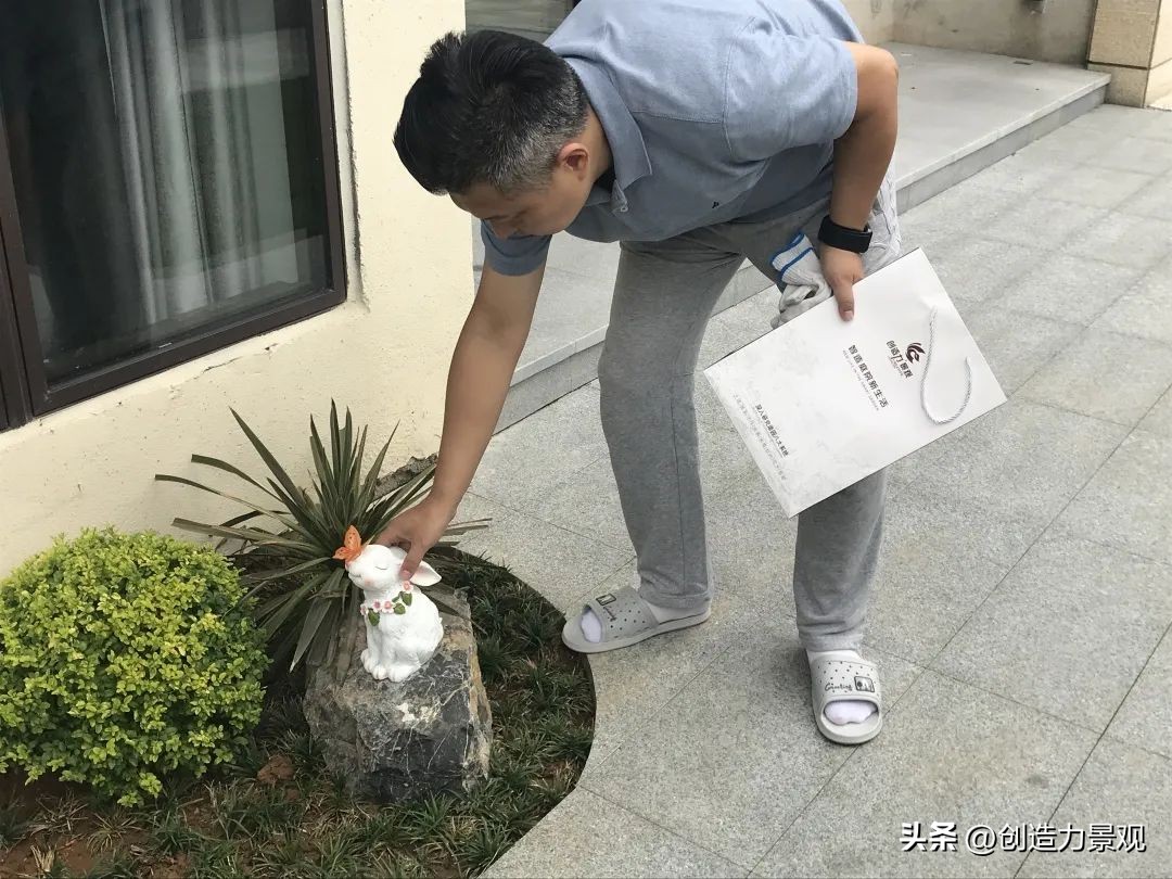 周末回访老客户的文案,回访老客户的主题