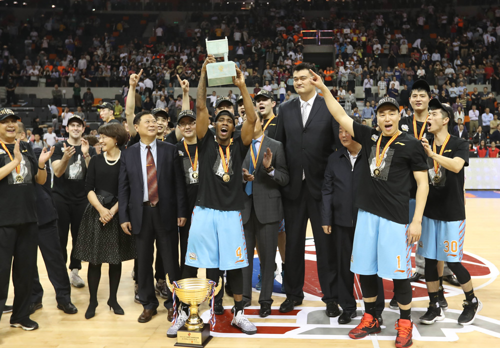 cba辽宁队最近冲突事件,新疆飞虎男篮内线的佼佼者周琦