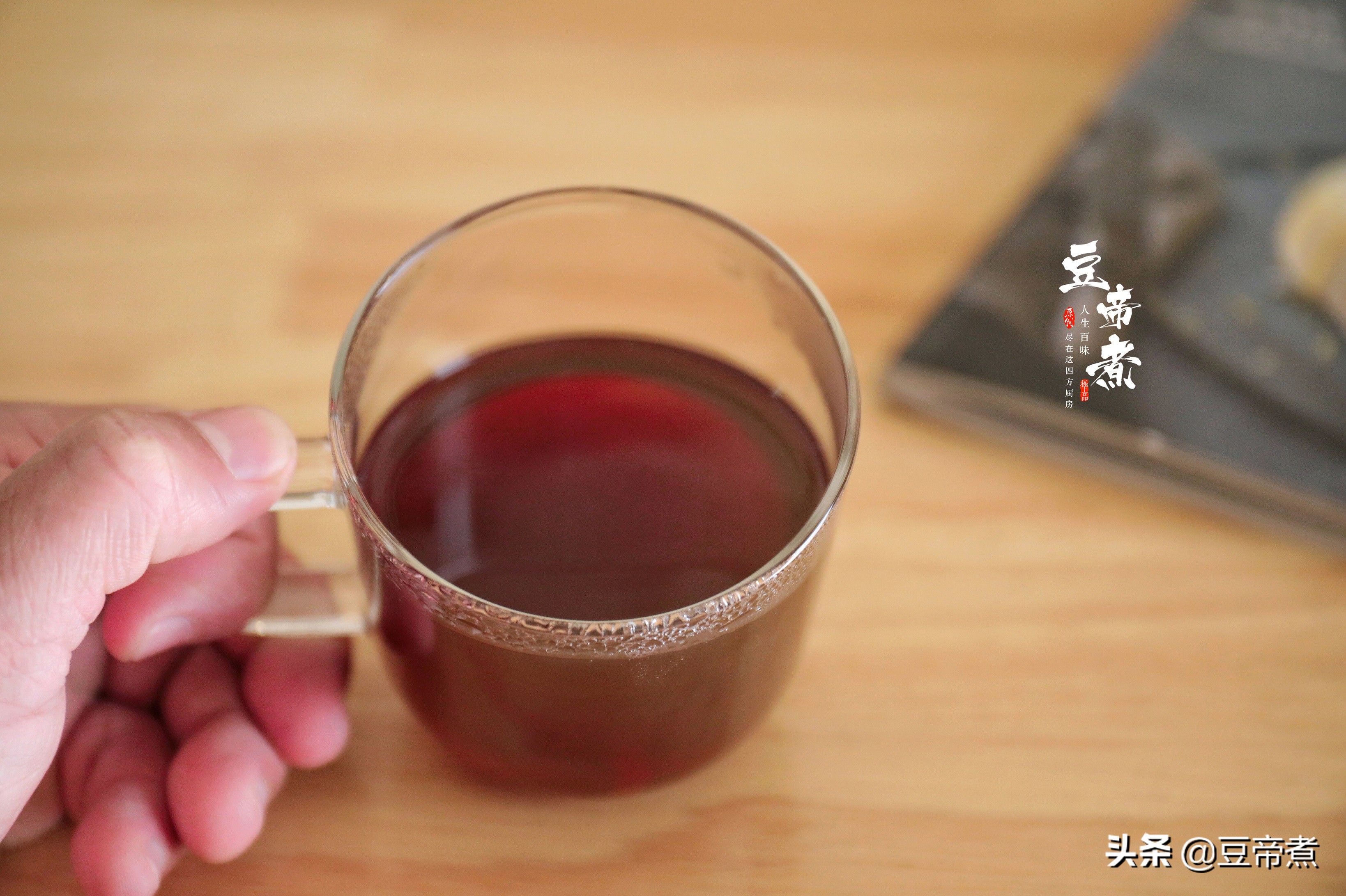 上火煮这种汤比喝任何凉茶都管用,放养生壶保温的水喝了会不会上火