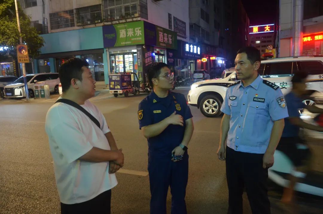 夏季治安打击整治“百日行动”丨尽锐出战!河南洛阳公安全力开展夏夜治安巡查宣防第二次集中统一行动
