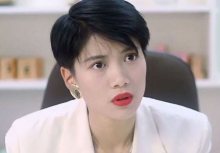 袁咏仪见到大牌,袁咏仪靓靓街拍