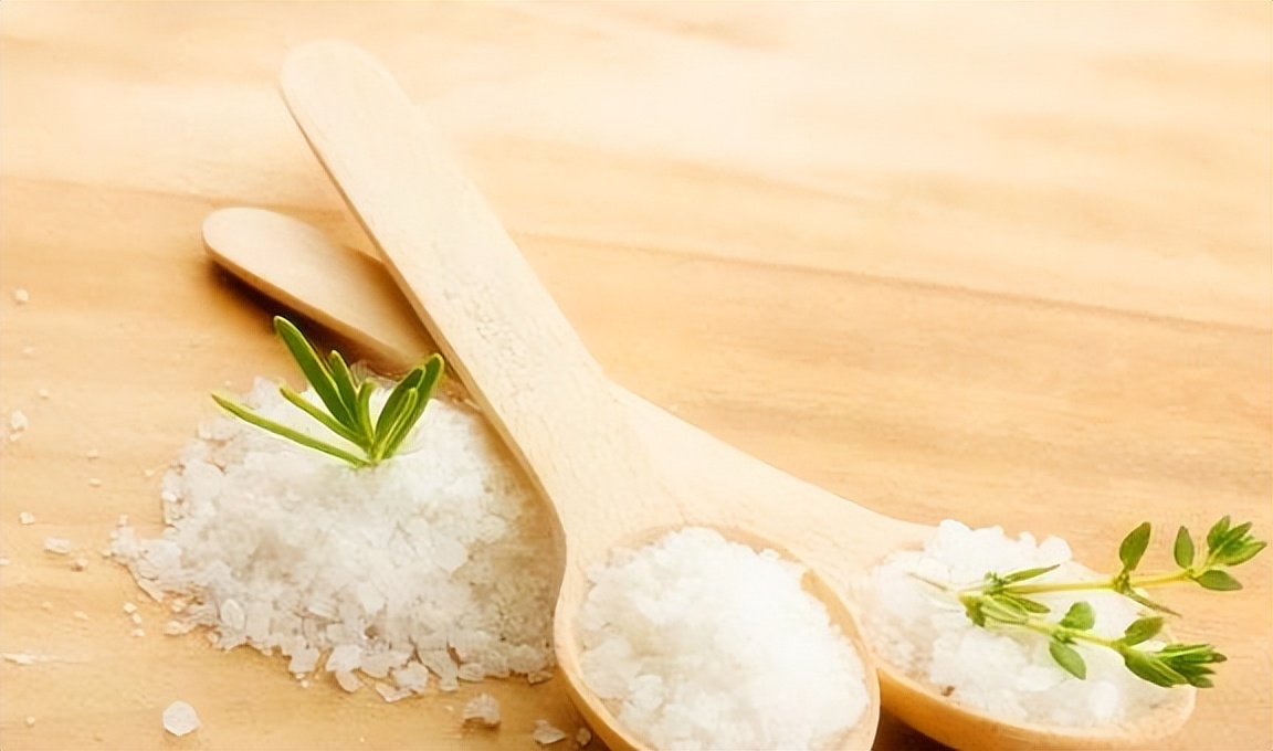 长期少吃盐会有什么症状,长期不吃盐会造成什么病