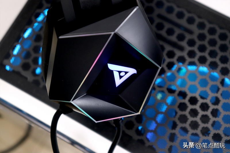 什么游戏头戴式耳机最有性价比,2022打游戏性价比高的手机