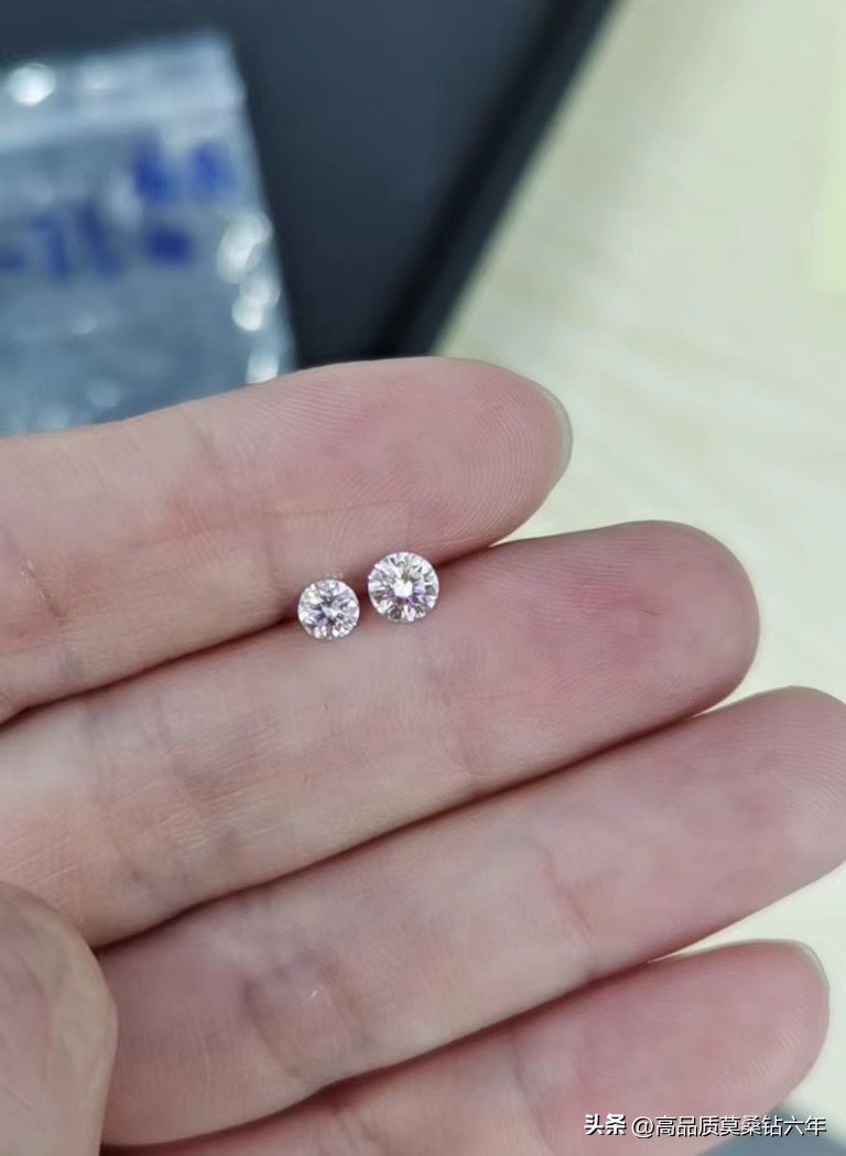 买莫桑石钻石戒指基本常识,莫桑石银戒指最低多少钱一克拉