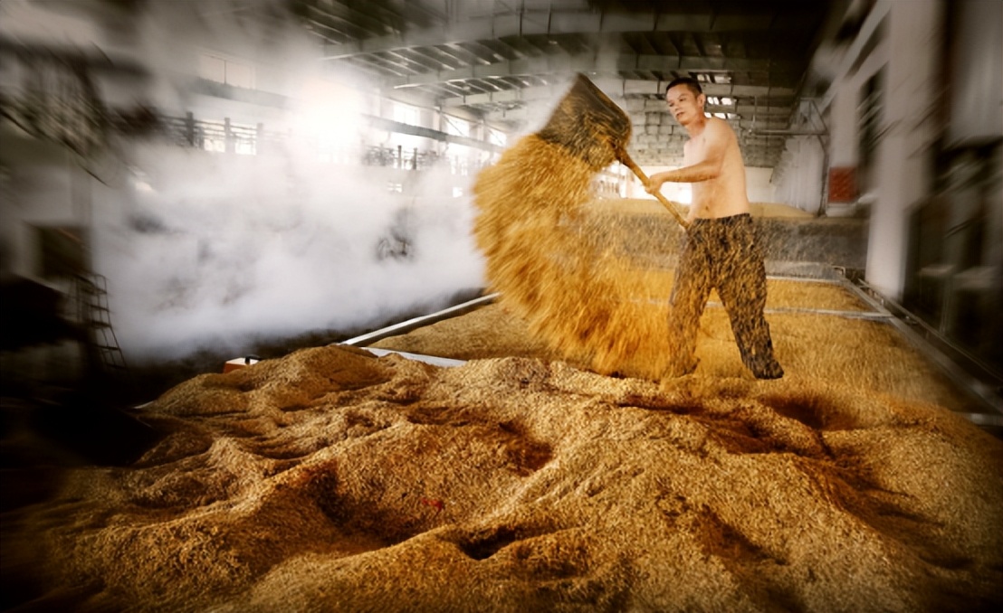 喝酒时出汗是怎么回事,喝酒的时候出汗是怎么回事