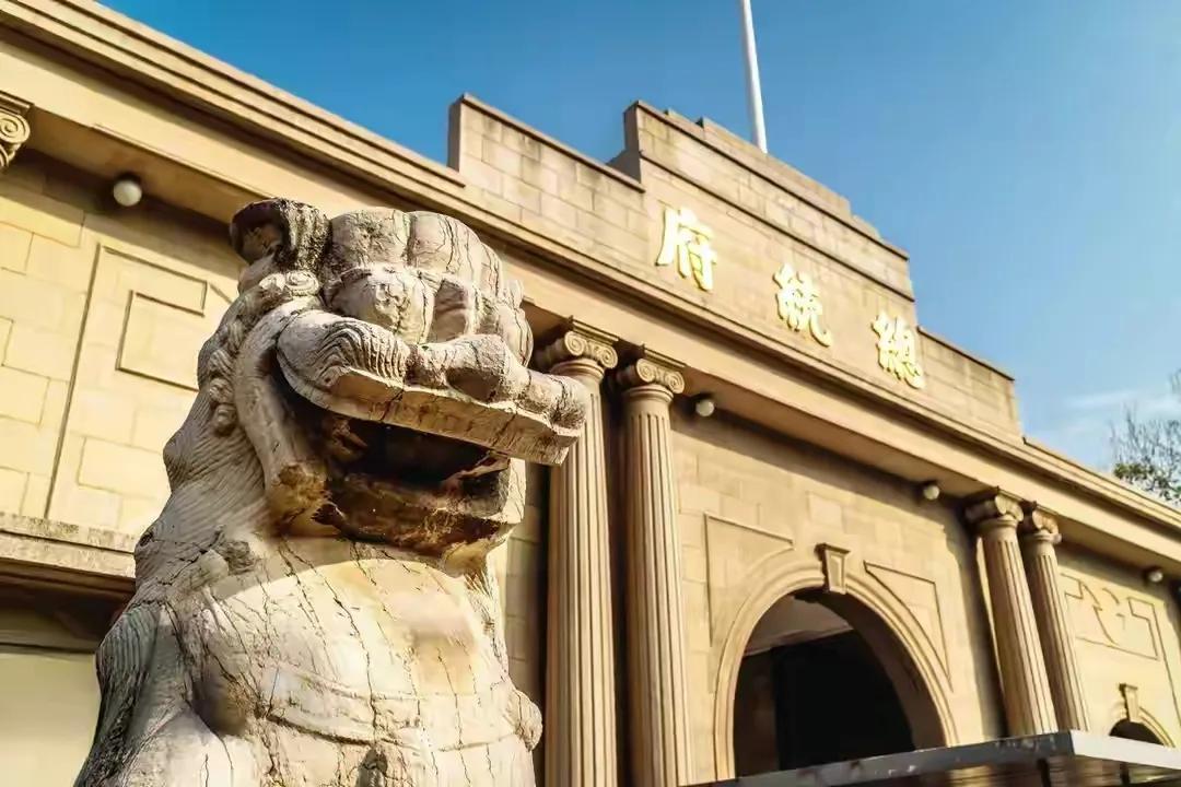 南京坐地铁就能去玩的地方,在南京游玩坐地铁方便的住宿