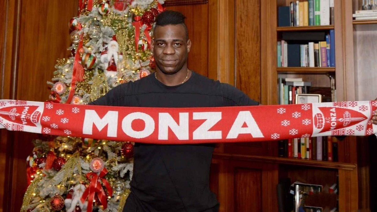 巴神和他的女友,巴神身材