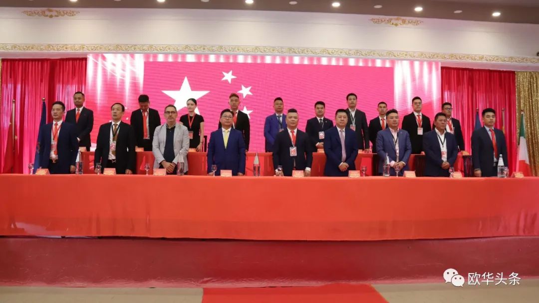 意大利华人服装行业协会第三届换届庆典圆满成功，李小锋蝉联会长