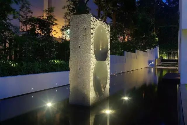 大山里捡回来的石头,大山里的石头块