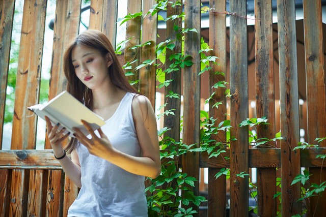 女生说不想理你怎么幽默回复呢,女生说我不想理你了怎么回复