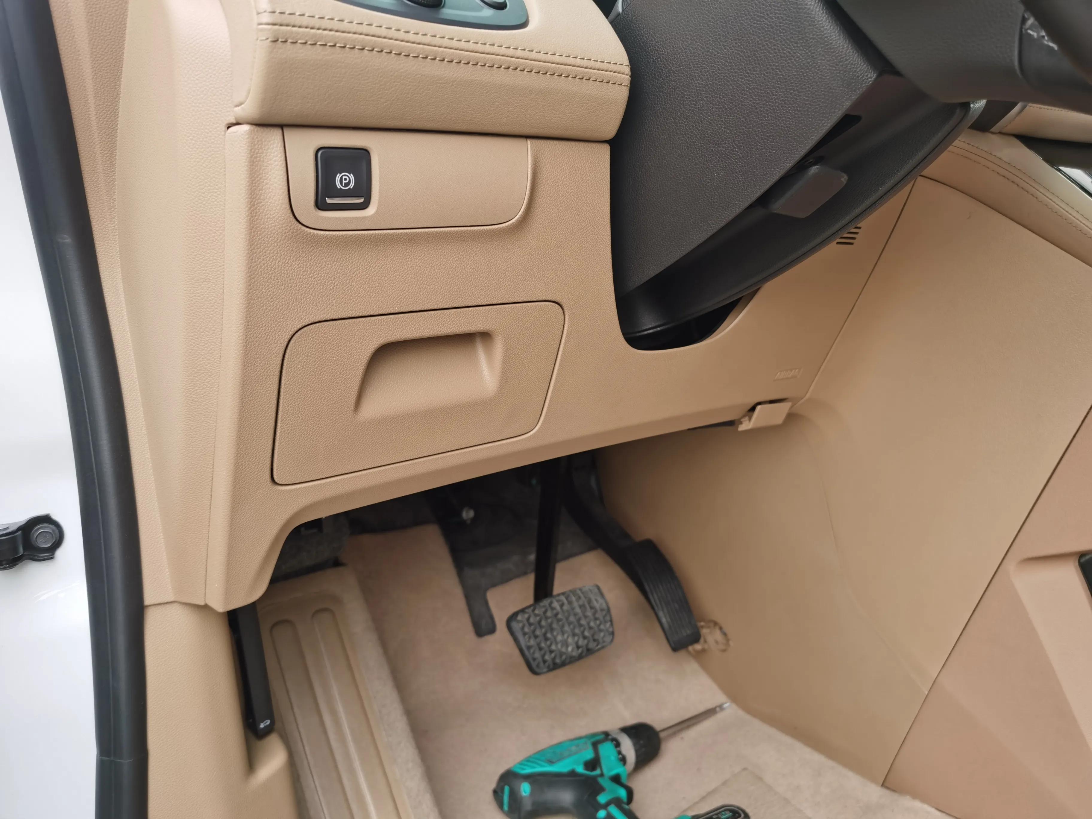 别克gl8扶手箱220v电源怎么接,别克gl8安装原车扶手箱