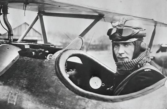 80年代人们戴的蛤蟆镜,最经典的蛤蟆镜