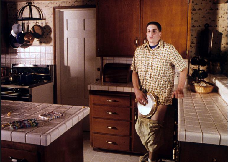 *拍偷**女厕所女浴室，给女同学下药？最佳性教育片分分钟教男生做人