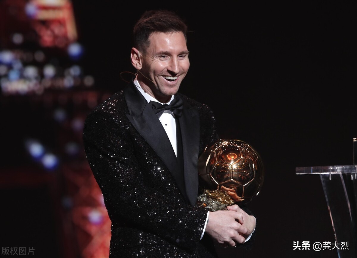 梅西第8次获得金球奖大家的评价,梅西拿金球奖哭了