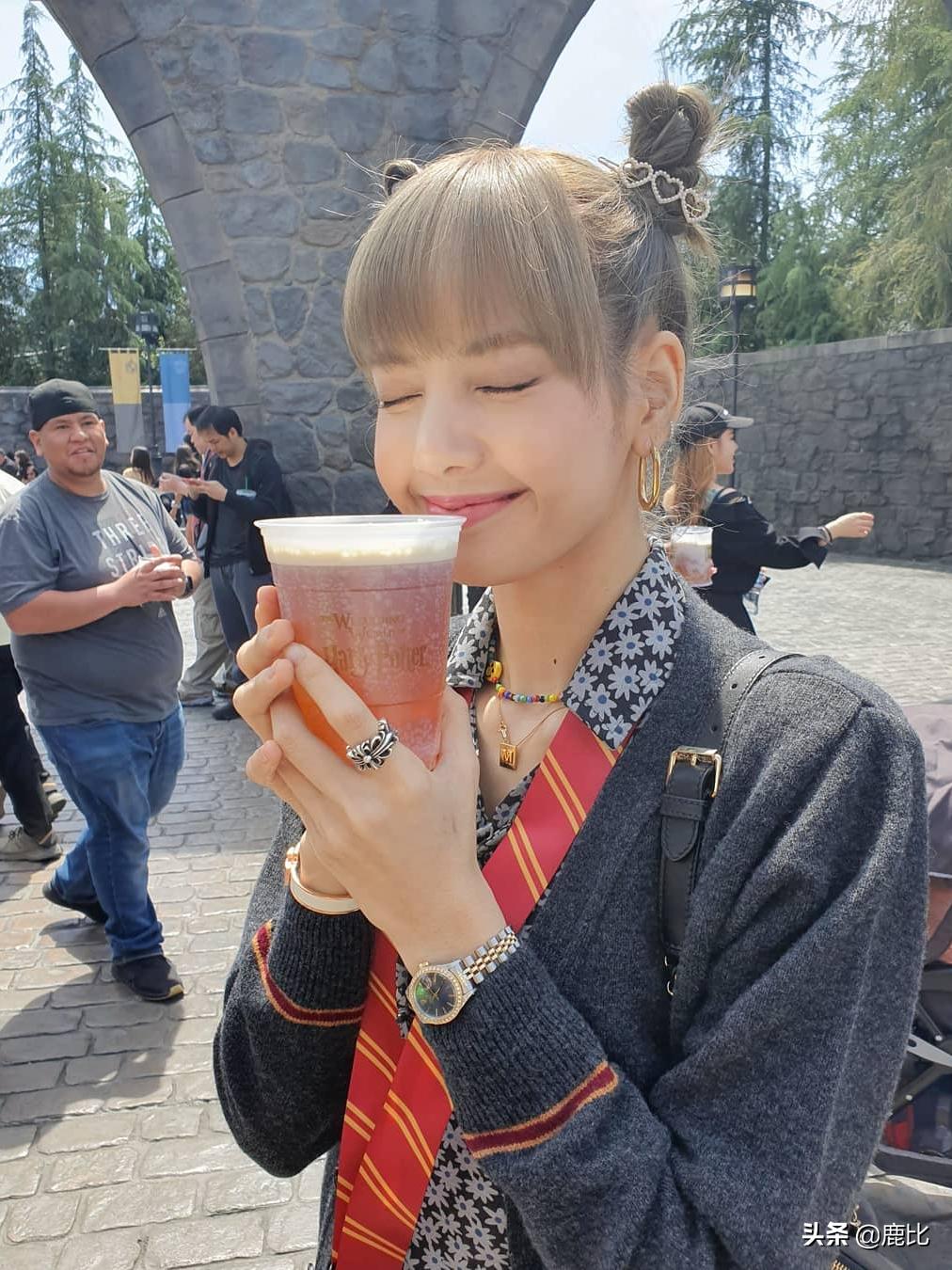 女明星一般戴哪款手表,明星戴的腕表有哪些