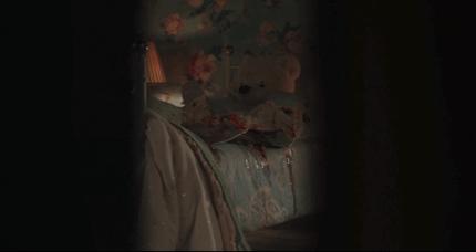 白发老妇在血色中“一夜回春”?通过杀戮释放欲望,只能说太奇葩