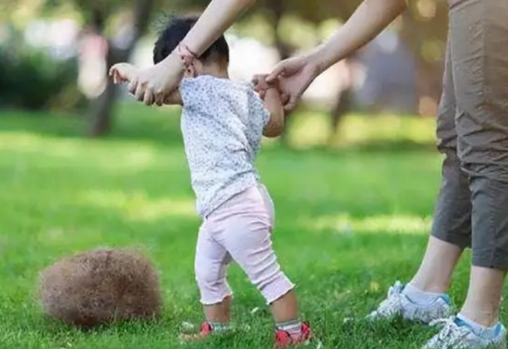 2013年西班牙富商恋上中国大妈，不惜放弃亿万资产，女方：不领证