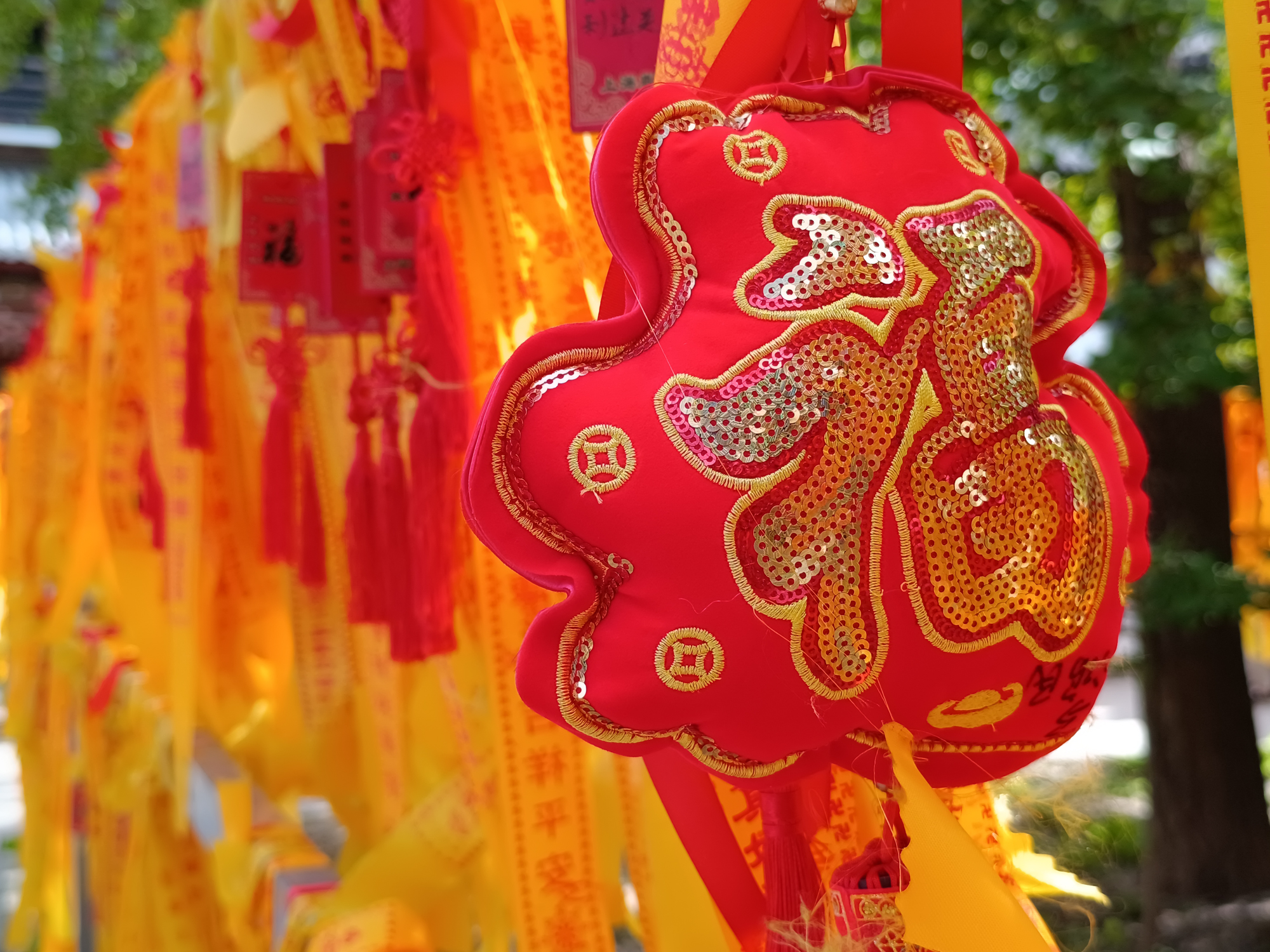 redminote12探索版屏幕,redminote12探索版参数