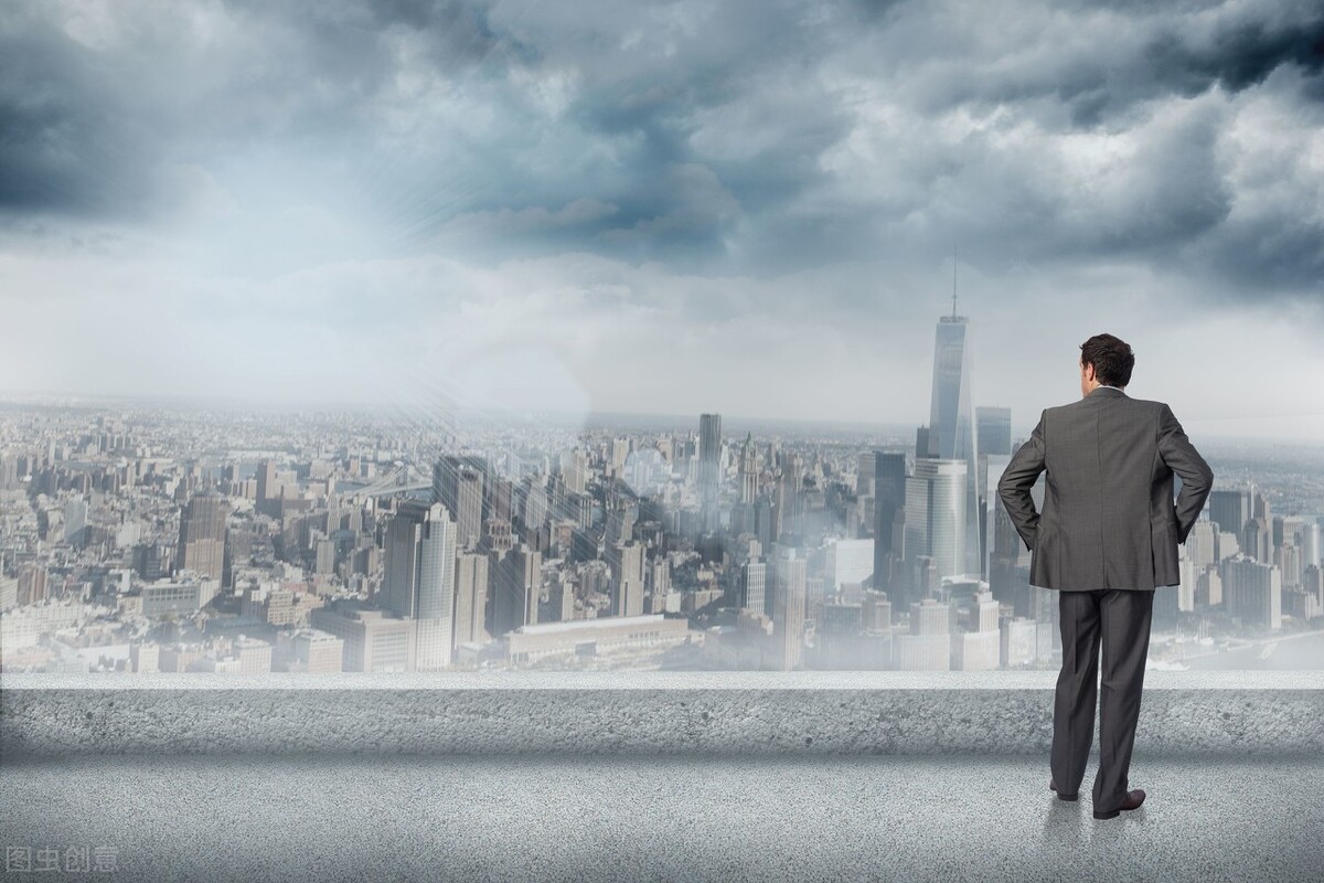 为什么建筑学学费比土木工程贵,建筑学目前值得学吗