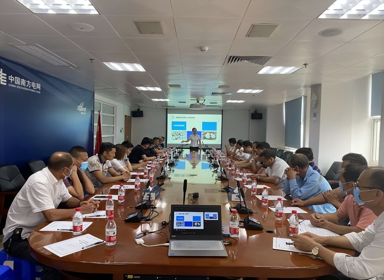 以品质赢得客户以服务提升价值,服务好客户为客户创造价值