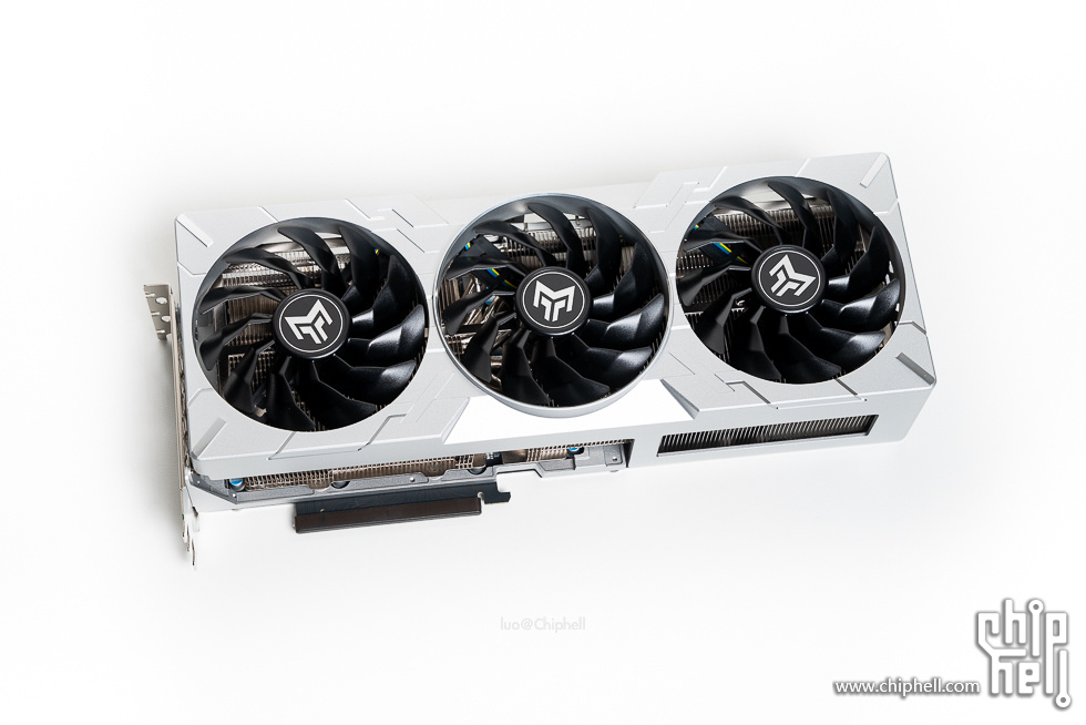 华硕tufgaminggt502弹药库白色,华硕gt502机箱黑橙搭配