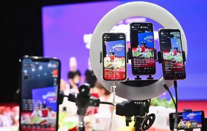 学生过度消费现象,新媒体时代不良文化出现的原因