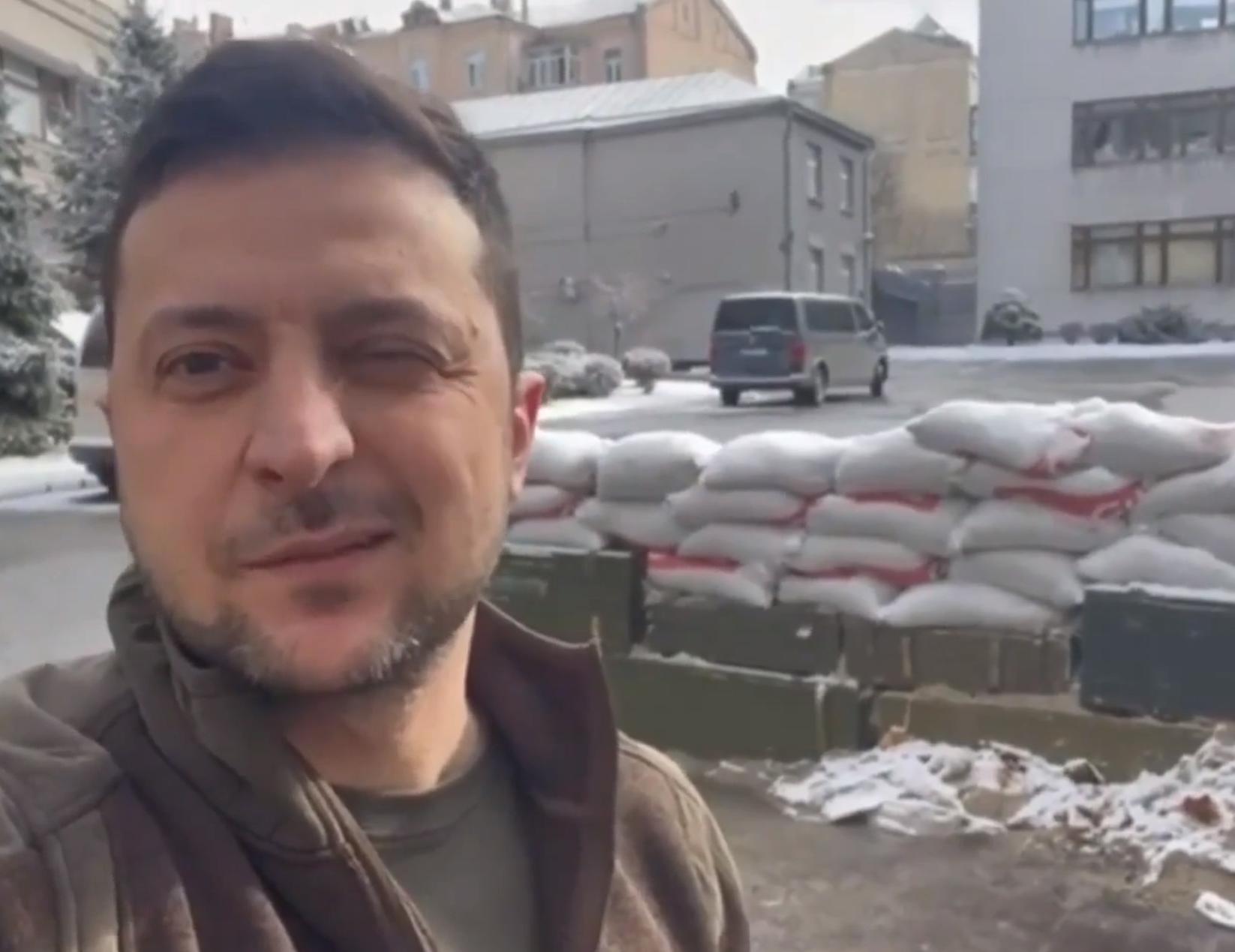 乌克兰总统泽连斯基前后对比,乌克兰总统泽连斯基是个怎样的人