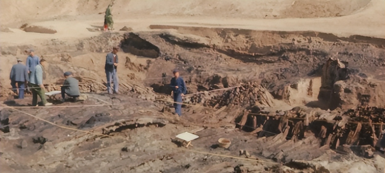 1972年到1974年发现的什么墓,1972年到1974年挖掘的墓