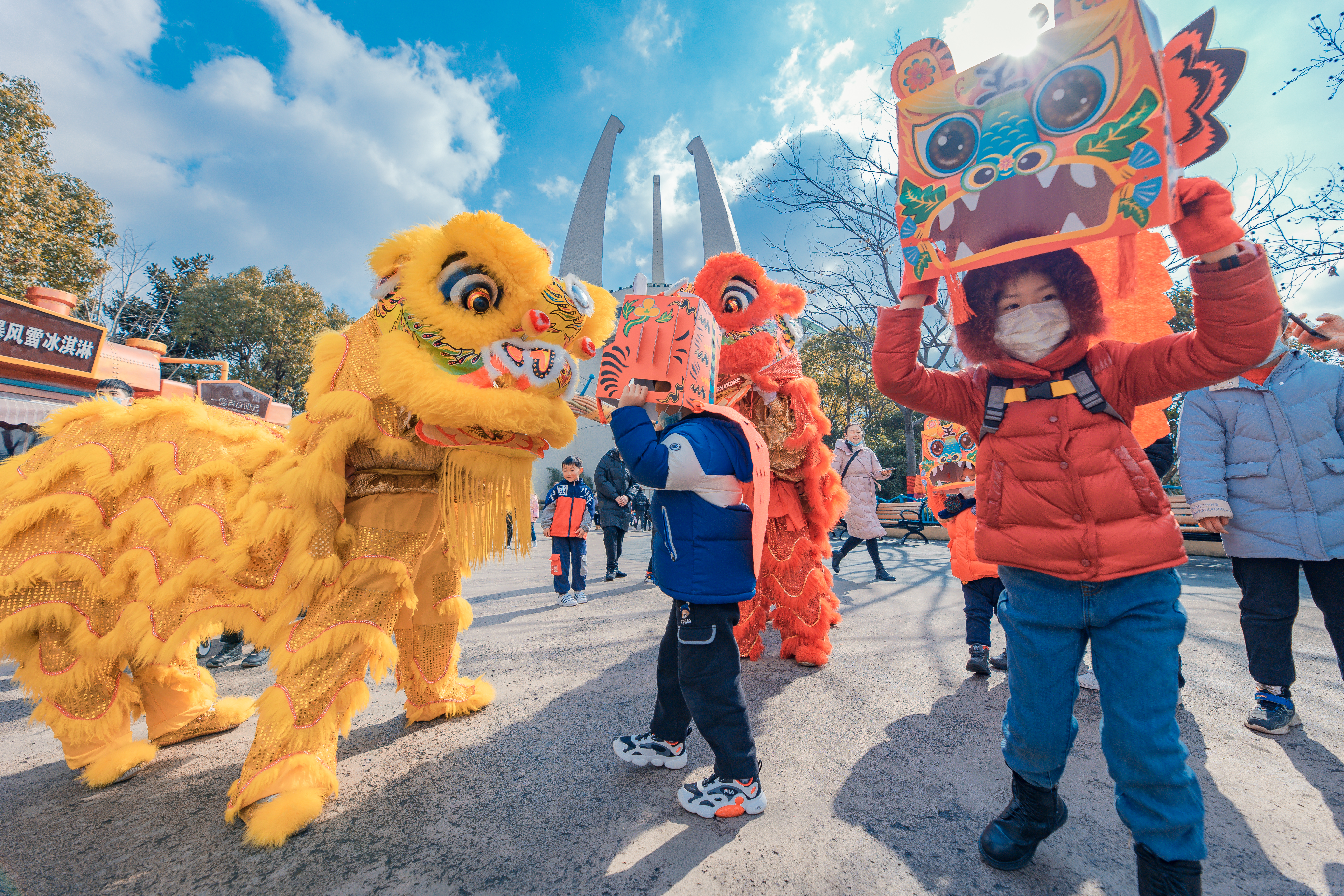 环球恐龙城和恐龙乐园,环球恐龙城巡游