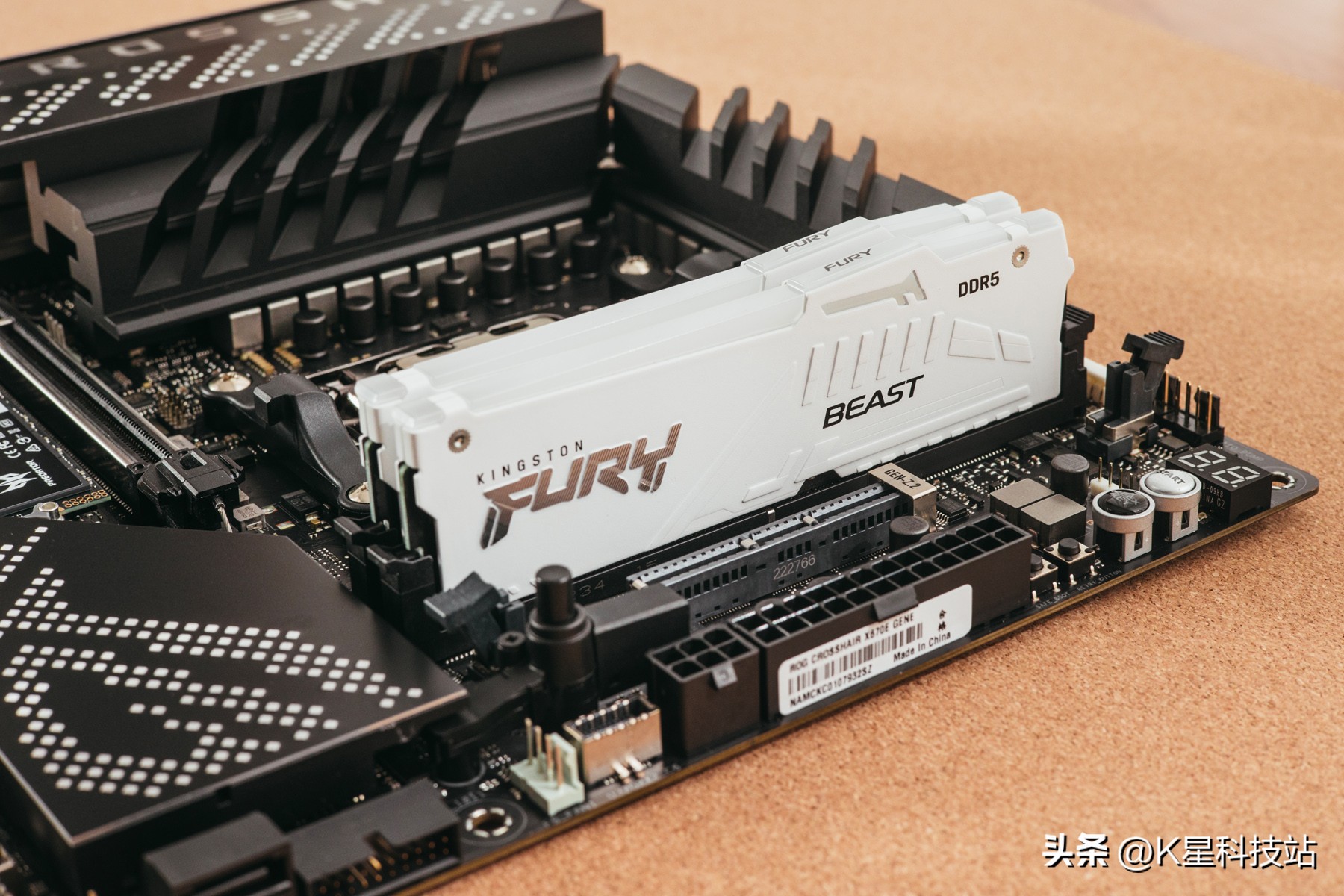 华硕x670e-egaming开箱评测,华硕x670e怎么选择